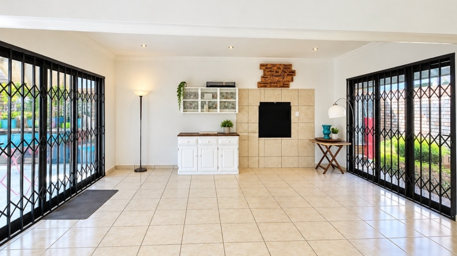 3 Bedroom Property for Sale in Wilkoppies North West